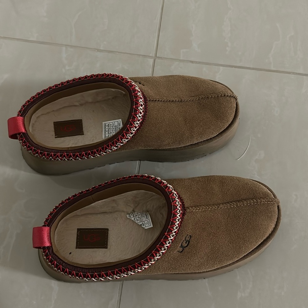 I have two pairs of these and one of them were present